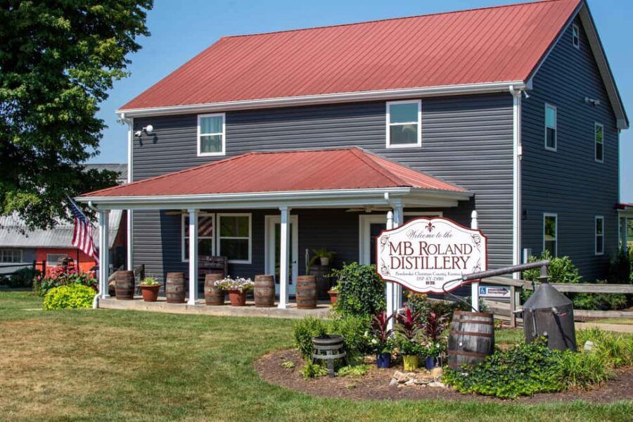 Pembroke: MB Roland Distillery Tour & Tasting - Exploring the MB Roland Distillery Tour & Tasting