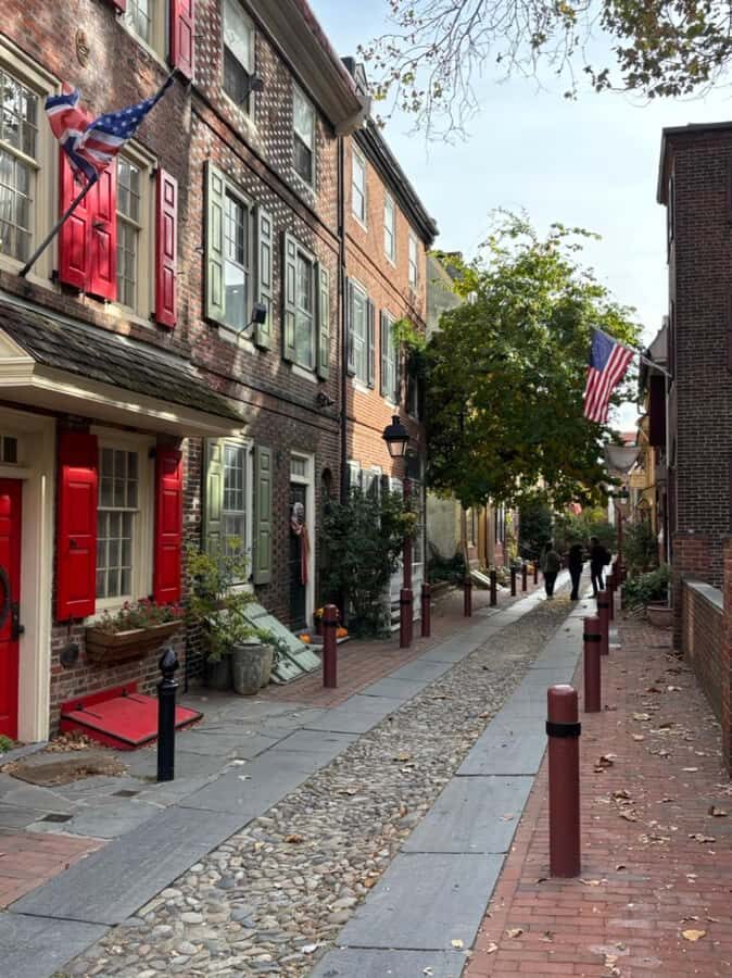 Philadelphia: Revolutionary Old City Walking Tour - The Experience and Its Value