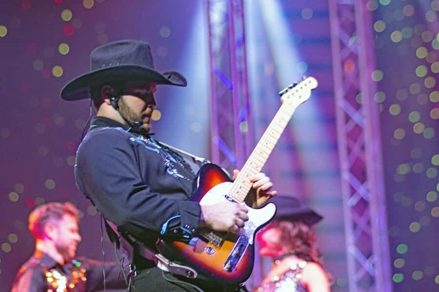 Pigeon Forge: Country Tonite Theatre Show Ticket - Who Will Love This Show?