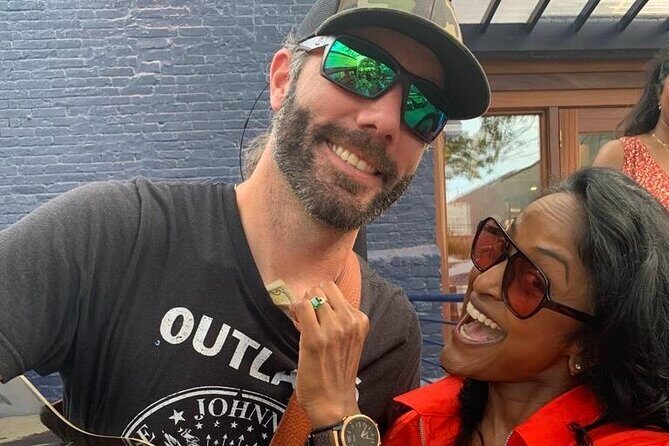 Pigeon Forge Prowl Scavenger Hunt - What to Expect