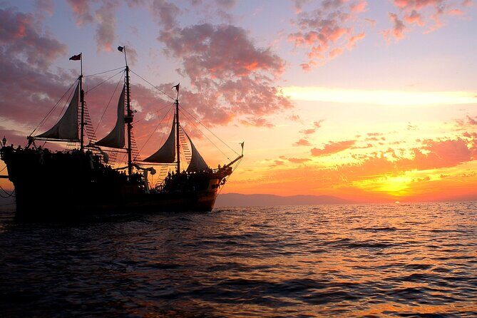 Pirate Ship Tour by day or night! Meals and Drinks included! - The Experience: What Travelers Say