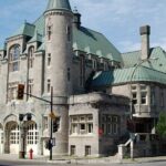 Plateau Mont Royal & The Mile End: Private 2.5-hour Walking Tour - Detailed Breakdown of the Itinerary