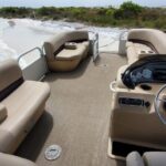 Pontoon Rentals in Crab Island - FAQ