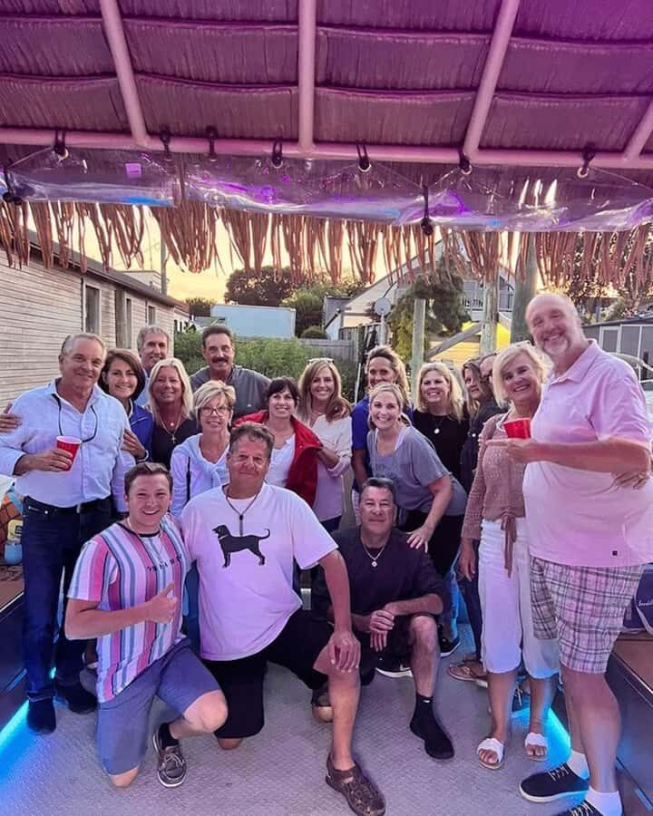 Port Jefferson: Tiki Boat Booze Cruise Tour - FAQs