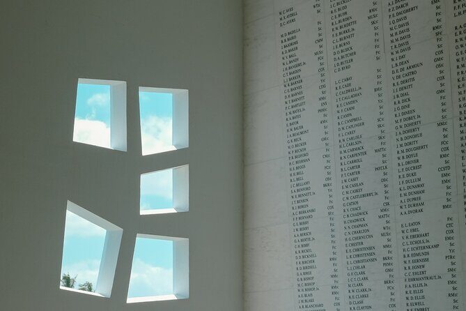 Private 3 Hour Tour of Honolulu with a visit to Pearl Harbor - Downtown Honolulu: City Sights and Stories