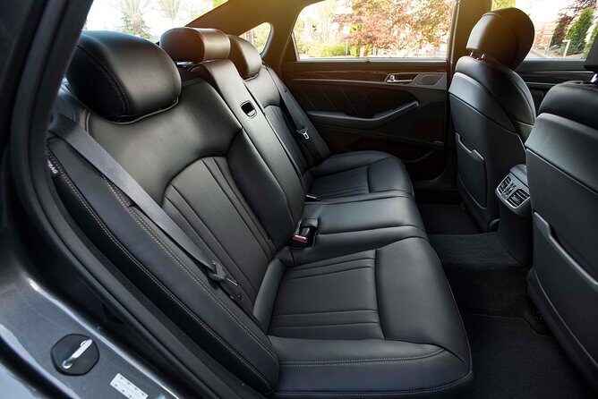 Private Arrival Transfer - YYZ Airport to Toronto Downton Hotel & Accommodations - Who is This Transfer Service Best For?