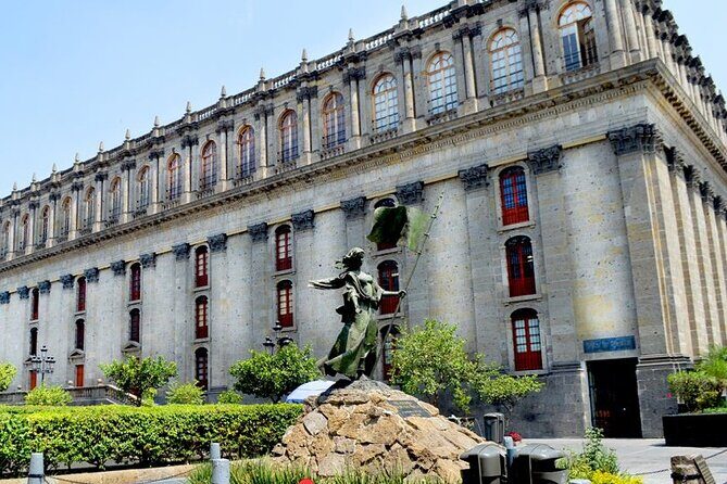 Private City Tour Guadalajara and Tlaquepaque - Honoring Local Legends and Culture