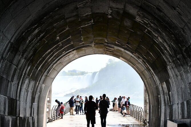 Private Fine Dining and Power Station in Niagara Falls - Who Will Appreciate This Tour?
