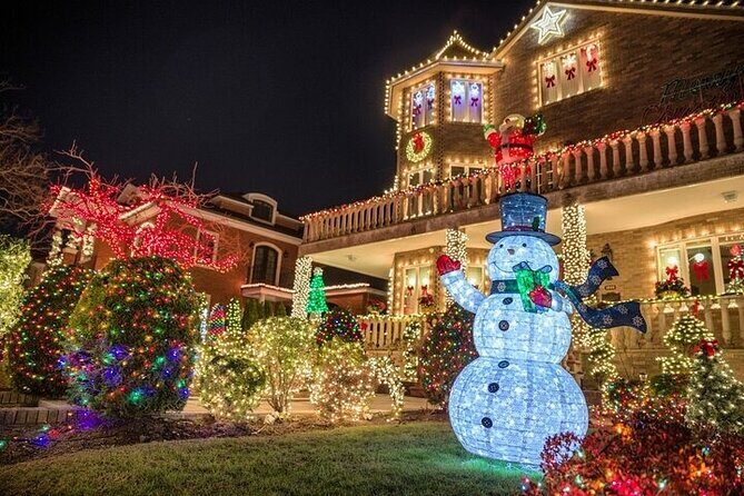 Private Fully Guided Dyker Heights Christmas Lights Tour - What Sets This Tour Apart