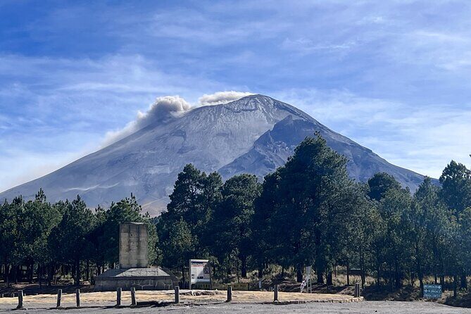 Private Hike next to volcano at 14800 ft. from Mexico city - Key Points to Remember Before You Go