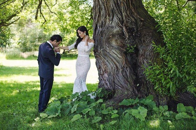 Private Photo Session with a Local Photographer in Ottawa - Is It Worth the Price?