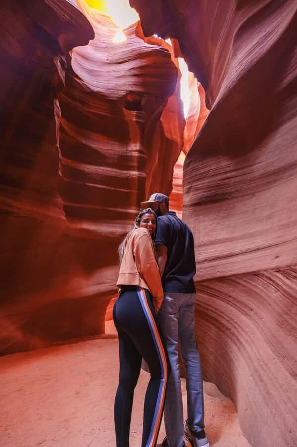 Private Professional Photo Shoot in Antelope Canyon - Detailed Breakdown of the Itinerary
