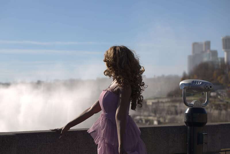 Private Professional Photo Shoot in Niagara Falls - What to Expect from Your Photo Experience