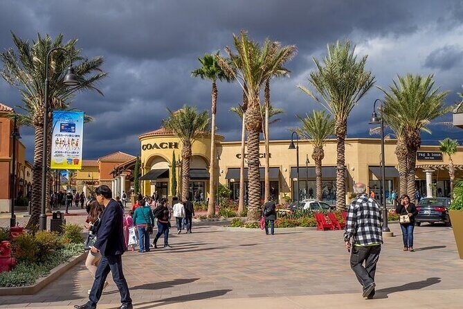 Private Shopping Tour from Palm Springs to Desert Hills Outlets - Who Is This Tour Best For?