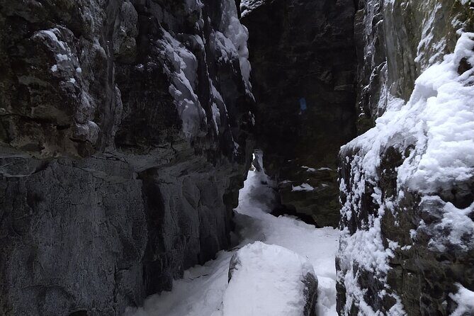 Private Singhampton Caves Snowshoe, Collingwood/Blue Mountain - Practical Details and Tips