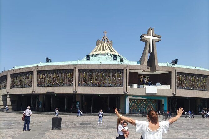 Private Tour Basilica of Guadalupe with Transportation - First Stop: Av. P.º de la Reforma 135