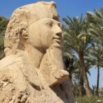 Private Tour to Giza Pyramids and Memphis and Saqqara Pyramids - Exploring the Giza Pyramids and Sphinx