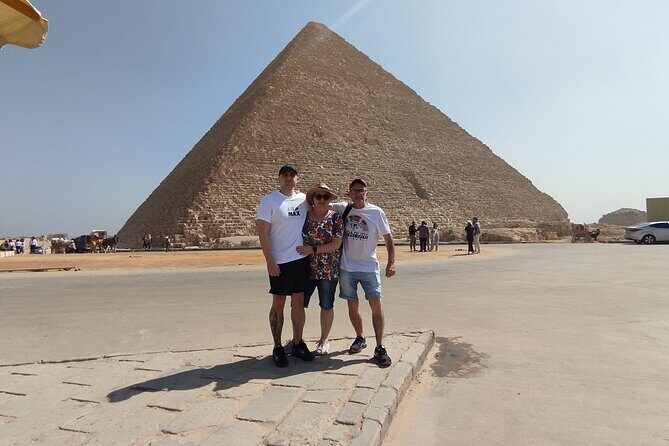 Private Tour To The Great Pyramids and Sphinx with lunch - Practical Tips for Participants