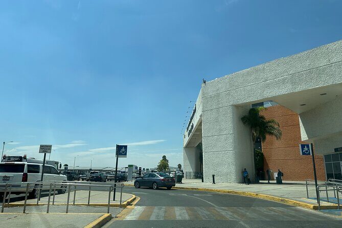 Private transfer between Leon BJX Airport and Guanajuato City - A Detailed Look at the Transfer Experience