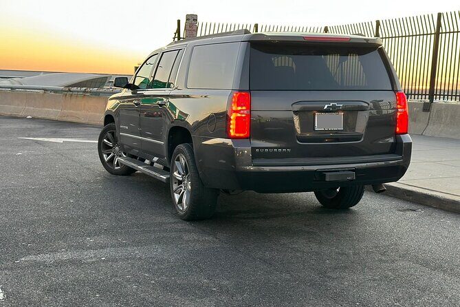 Private Transfer from Boston Logan Airport (BOS) to Newport Port - Booking and Practicalities