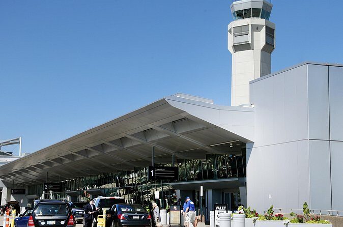 Private Transfer from or to Cleveland Airport (CLE) - Breakdown of the Booking and Service Details