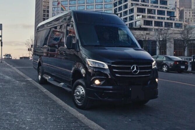 Private Transfer from Vancouver to Kelowna - The Comfort of a Luxury Vehicle