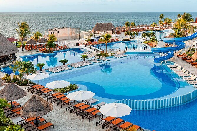 Private Transfer: Hotel Zone to Cancun Airport CUN in SUV - Who Will Benefit Most?