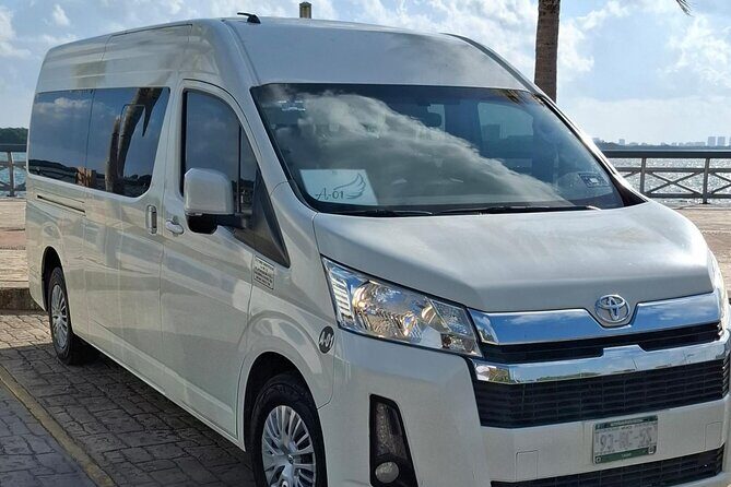 Private Transportation from Playa del Carmen to Cancun Airport - The Vehicle and Comfort Level