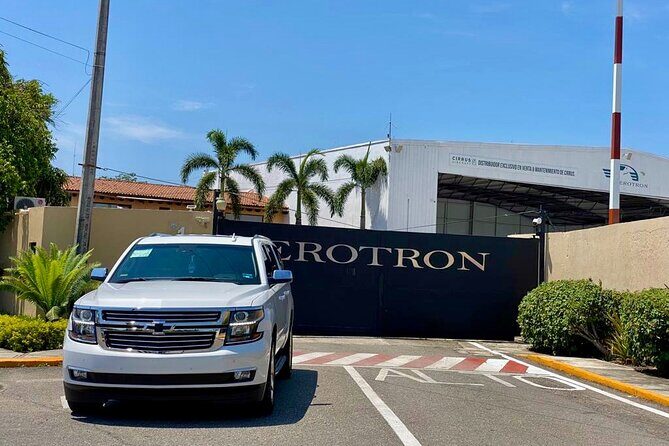 PRIVATE transportation from PVR Airport to South Coast - A Deep Dive into the Private Luxury Transport from PVR Airport