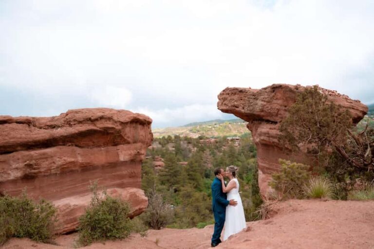 Private Vacation Photoshoot in Garden of the Gods - What to Expect During Your Photoshoot
