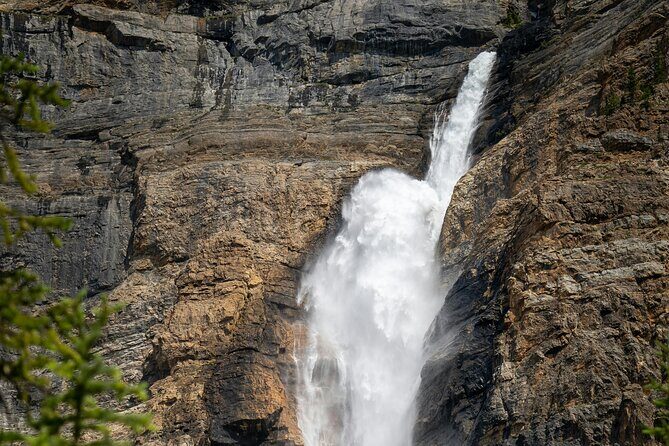 Private VIP Tour in Lake Louise, Moraine and Hidden Gems - What Makes This Tour Stand Out