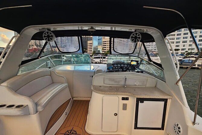 Private Yacht Rental 37 in Miami for 12 People - Authentic Experiences from Fellow Travelers