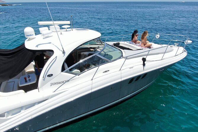 Private Yacht Sea Ray all-inclusive charter in Cabo - The Value of the Package