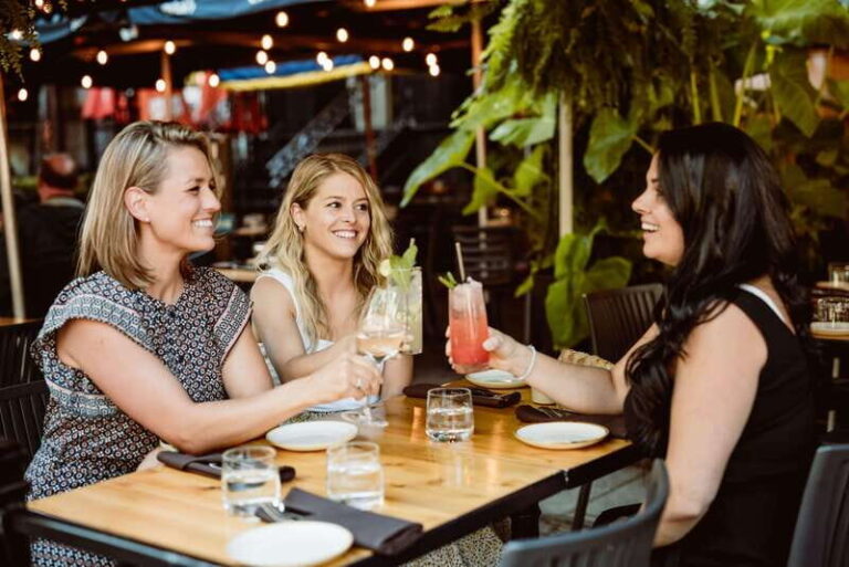 Progressive Dinner on Grande-Allée and History Tour - The Culinary Stops and Sights