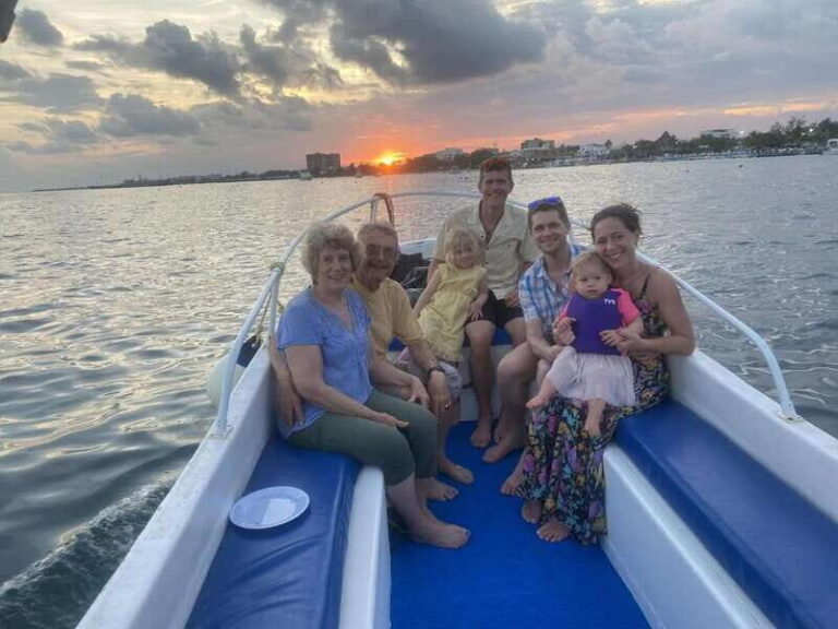 Puerto Morelos: Private Sunset Cruise with Snacks & Drinks - Who Will Love This Experience?