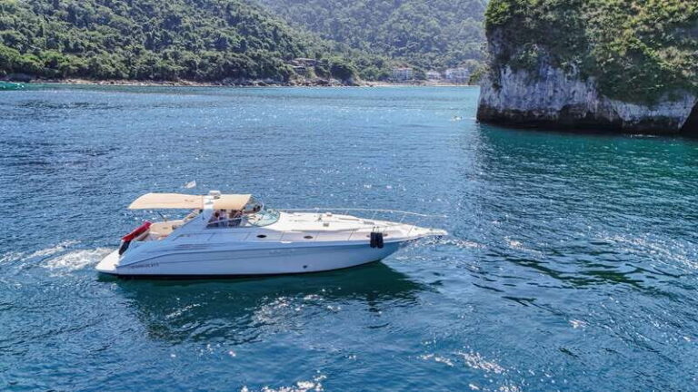 Puerto Vallarta Private Yacht Adventure 5 Hours + 1 Hour Free. - Who Will Benefit Most from This Experience?