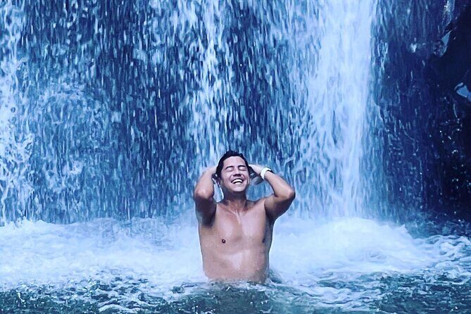 Puerto Vallarta: Private Yelapa Beach & Snorkel Tour on a Yacht - Cruising Toward Yelapa — Relaxing and Scenic