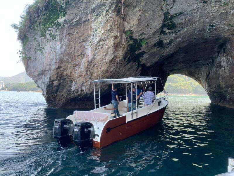 Puerto Vallarta:Exclusive Voyage to Los Arcos and El Paredón - What Is Included and What’s Not
