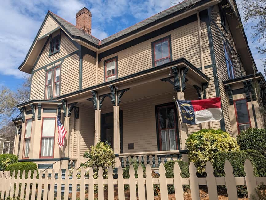 Raleigh: Oakwood and N. Blount Architecture & History Tour - The Sum Up