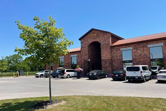 Relaxing three courses Lunch & Wine Tour through Niagara's Wine Country - What Makes Each Stop Special?