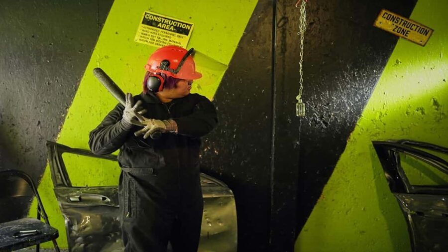 Reno: Rage Room Experience - The Personal Touch: Music and Atmosphere