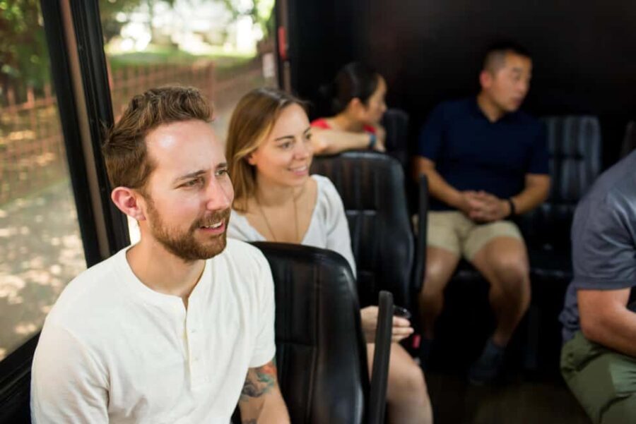 Richmond: Offbeat History Tour on a bus - An In-Depth Look at the Richmond Offbeat History Tour