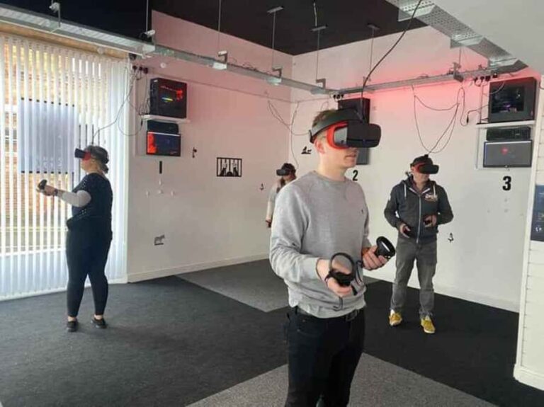 Sacramento: Manor of Escape VR Experience - Who Should Consider This Experience?