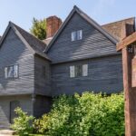 Salem Ultimate History Shadows Self Guided Audio Walking Tour - The Pros and Cons