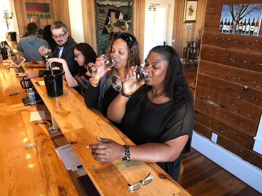 San Antonio: Guadalupe River Valley Wine & Whiskey Tour - Visiting Bending Branch Winery & Distillery