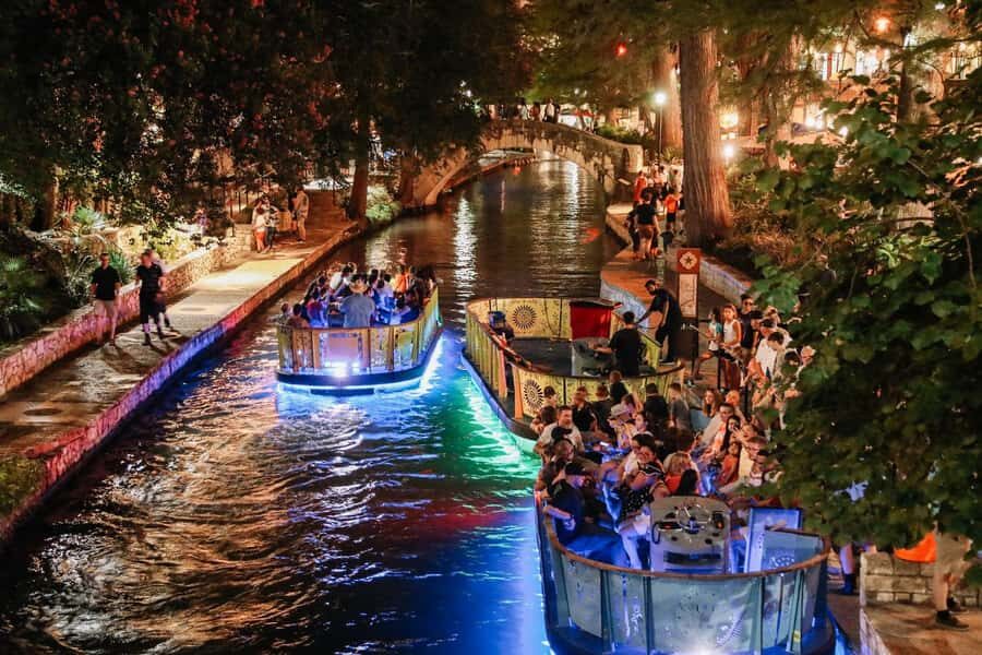 San Antonio: Spirits & Spirits Haunted Pub Crawl - What You Can Expect During the Tour