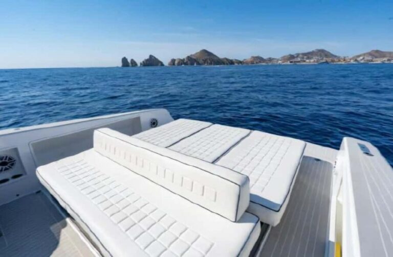 San José del Cabo: Luxury Yacht Experience - An Overview of the Luxury Yacht Experience