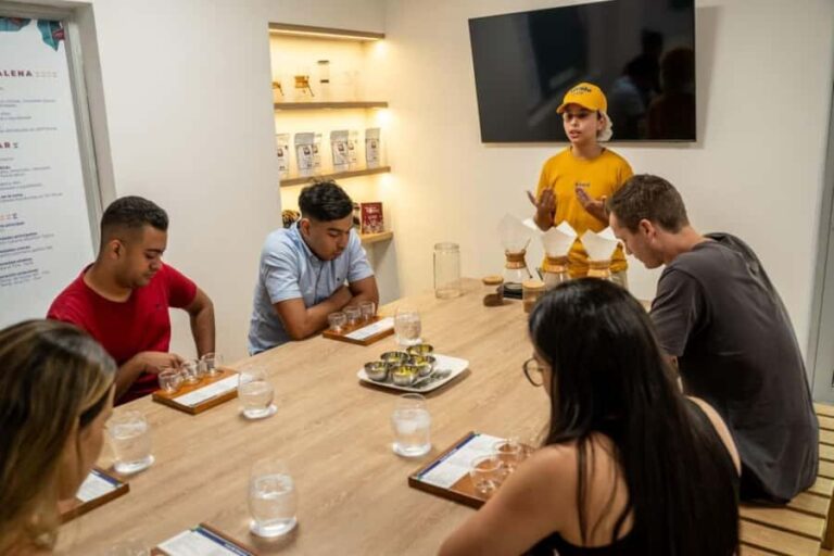 Santa Marta: Coffee Tasting - The Setting and Group Experience