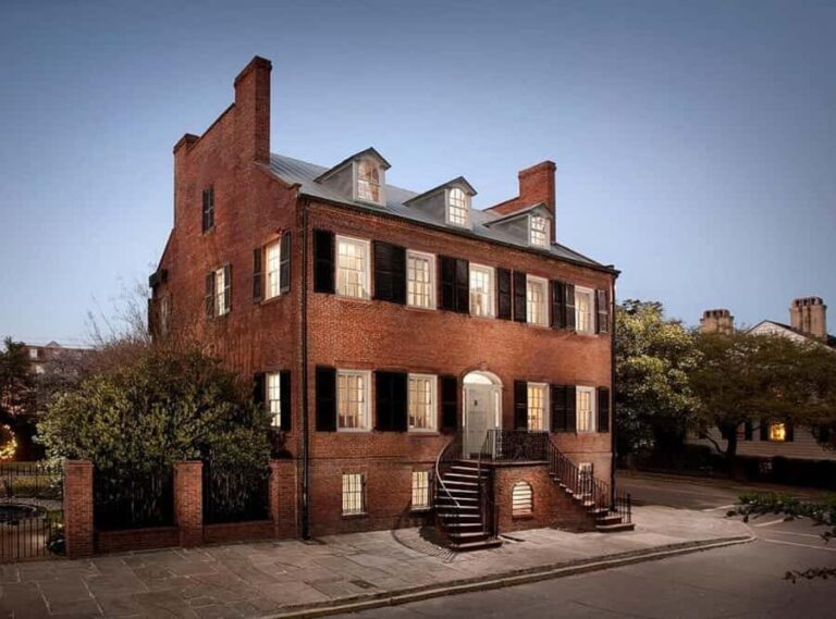 Savannah: Davenport House Museum Guided Tour - Who Should Consider This Tour?