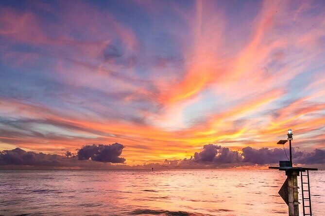 Scenic Sunset Cruise from Historic Johns Pass, Free Beer and Wine - What Makes This Tour a Good Deal?